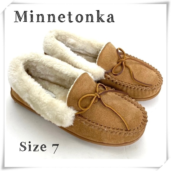 MINNETONKA Moccasins Alpine Fur lining Flats in Golden Tan Size 7 40705 - Picture 1 of 11